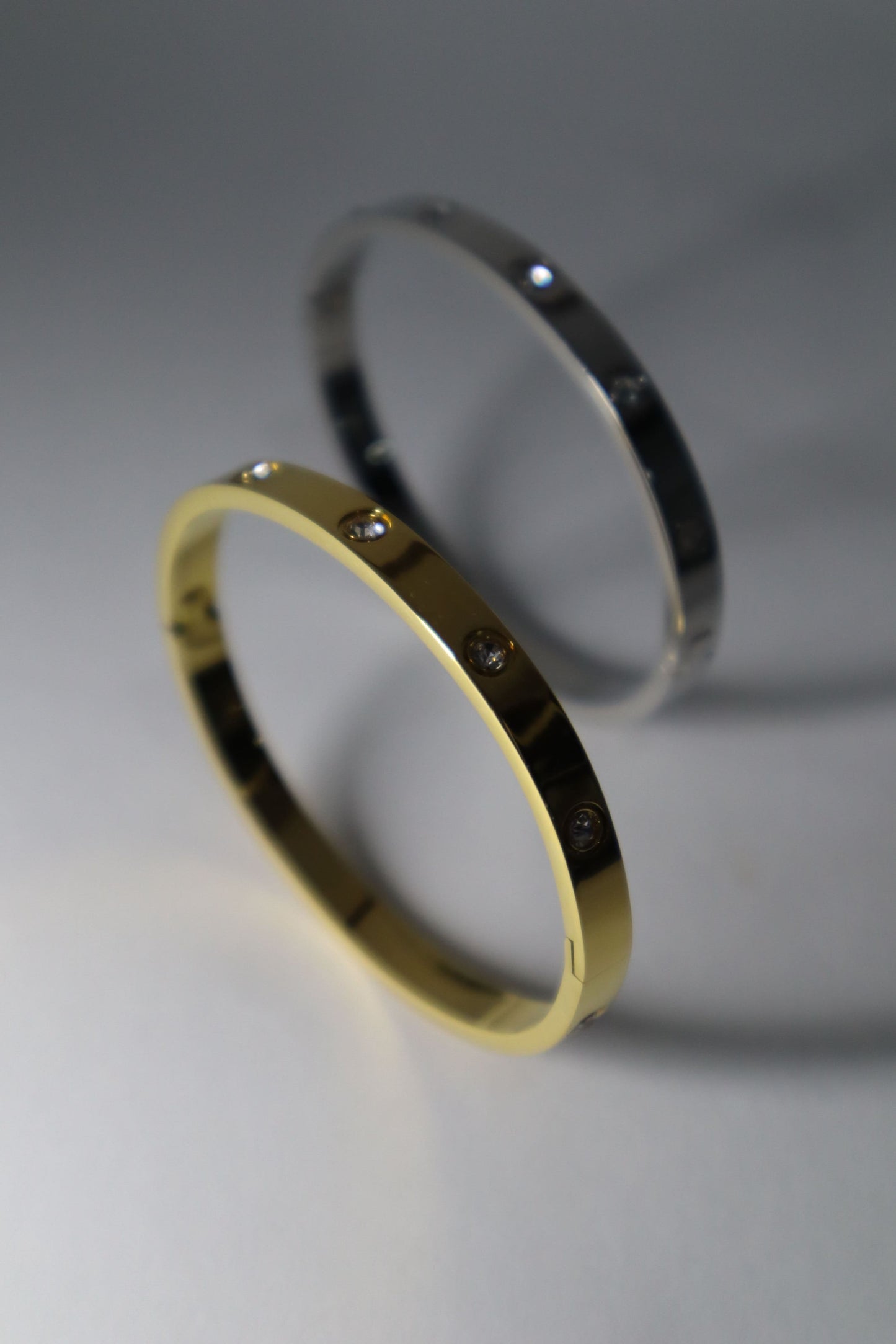 Pulseira com 10 brilhantes