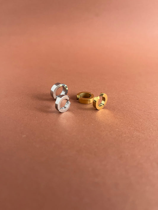 Piercing ear cuff
