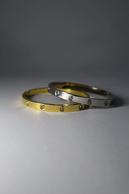Pulseira com 10 brilhantes